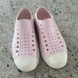 Women’s Pale Pink Native Jefferson Shoes‎ Size 9